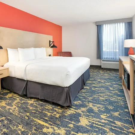 La Quinta By Wyndham Dallas - Las Colinas-3